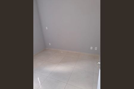 Quarto de apartamento para alugar com 2 quartos, 45m² em Vila Carmosina, São Paulo