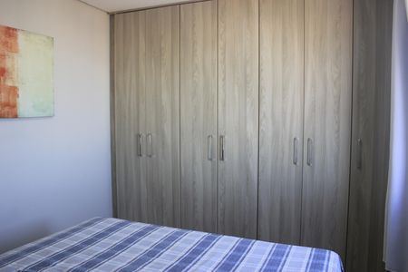 Apartamento à venda com 59m², 2 quartos e 1 vagaQuarto 2
