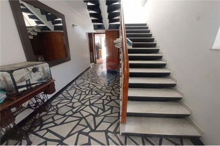 Casa para alugar com 350m², 4 quartos e 2 vagas