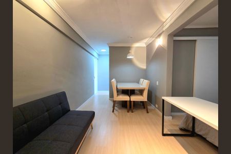 Sala de apartamento para alugar com 1 quarto, 36m² em Indianópolis, São Paulo