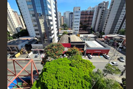 Apartamento para alugar com 36m², 1 quarto e 1 vagaVista