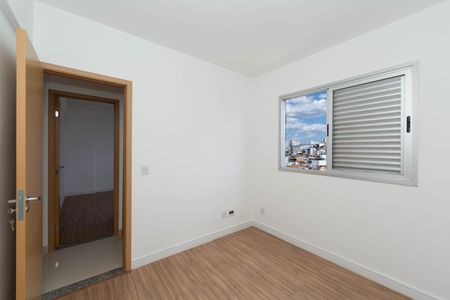 Apartamento à venda com 72m², 3 quartos e 2 vagasQUARTO2