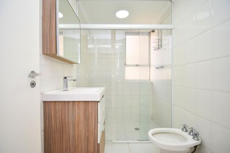 Apartamento para alugar com 127m², 3 quartos e 1 vaga Apartamento para alugar com 127m², 3 quartos e 1 vagabanheiro 2 corredor