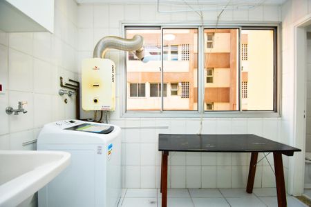 Apartamento para alugar com 127m², 3 quartos e 1 vaga Apartamento para alugar com 127m², 3 quartos e 1 vagalavanderia