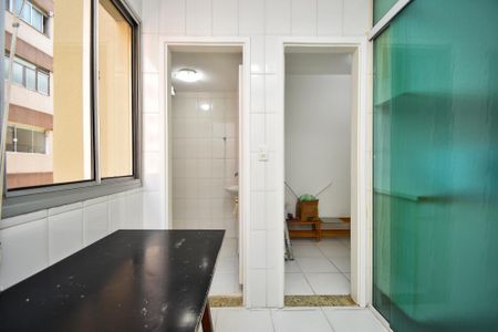Apartamento para alugar com 127m², 3 quartos e 1 vaga Apartamento para alugar com 127m², 3 quartos e 1 vagalavanderia