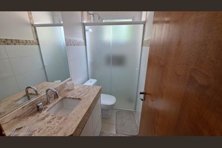 Casa de condomínio à venda com 97m², 2 quartos e 1 vagaBanheiro 