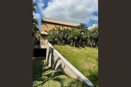 Casa à venda com 620m², 4 quartos e 3 vagasFoto 02