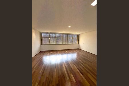 Casa à venda com 620m², 4 quartos e 3 vagasFoto 14