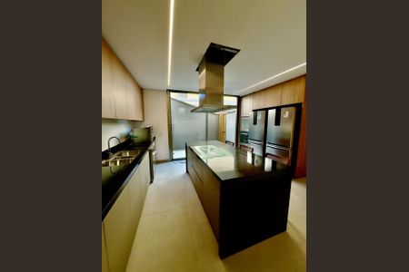 Casa à venda com 620m², 4 quartos e 3 vagasFoto 23