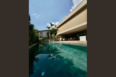 Casa à venda com 620m², 4 quartos e 3 vagasFoto 01