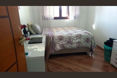 Casa à venda com 3 quartos, 150m² em Conjunto Residencial Salvador Tolezani, São Paulo