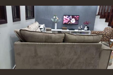 Casa à venda com 3 quartos, 150m² em Conjunto Residencial Salvador Tolezani, São Paulo