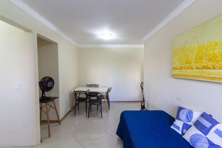 Sala de apartamento para alugar com 2 quartos, 55m² em Jardim Anhanguera, São Paulo