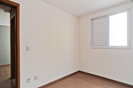 Apartamento para alugar com 55m², 2 quartos e 1 vagaQuarto 2