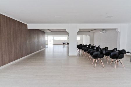 Apartamento para alugar com 55m², 2 quartos e 1 vagaÁrea comum - Salão de festas
