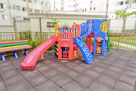 Apartamento para alugar com 55m², 2 quartos e 1 vagaÁrea comum - Playground