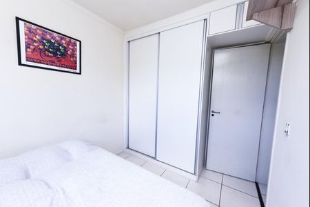 Quarto 1 de apartamento à venda com 2 quartos, 50m² em Olaria, Contagem