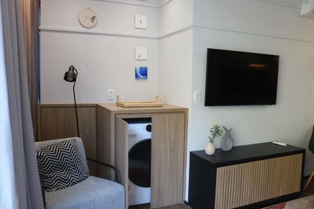 Sala Cozinha Integrada de apartamento para alugar com 1 quarto, 44m² em Perdizes, São Paulo