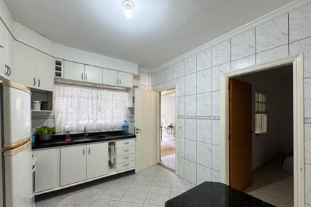 Casa à venda com 254m², 3 quartos e 4 vagasCozinha