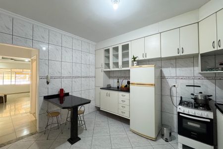 Casa à venda com 254m², 3 quartos e 4 vagasCozinha