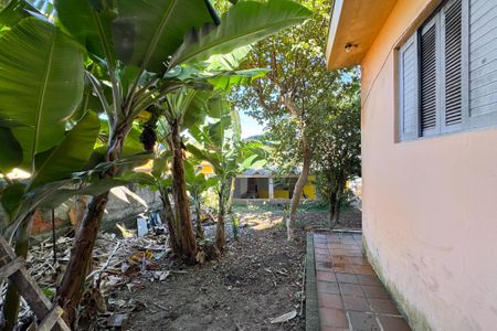 Casa à venda com 254m², 3 quartos e 4 vagasQuintal