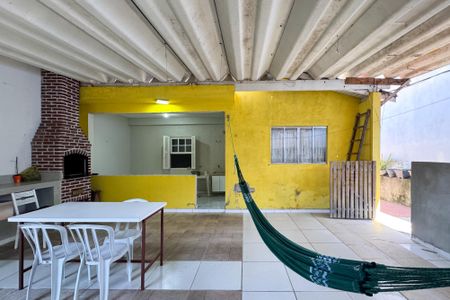 Casa à venda com 254m², 3 quartos e 4 vagasChurrasqueira