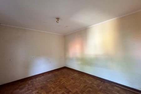 Casa à venda com 254m², 3 quartos e 4 vagasQuarto - Edícula 