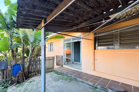 Casa à venda com 254m², 3 quartos e 4 vagasÁrea de Serviço - Edícula 