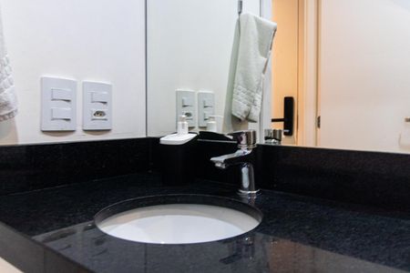 Banheiro de apartamento para alugar com 1 quarto, 21m² em Centro Histórico, Porto Alegre