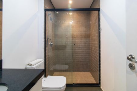 Banheiro de apartamento para alugar com 1 quarto, 21m² em Centro Histórico, Porto Alegre