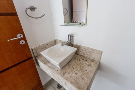 Casa de condomínio à venda com 140m², 2 quartos e 2 vagas Casa de condomínio à venda com 140m², 2 quartos e 2 vagasLavabo
