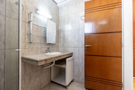 Casa de condomínio à venda com 140m², 2 quartos e 2 vagas Casa de condomínio à venda com 140m², 2 quartos e 2 vagasBanheiro do Corredor