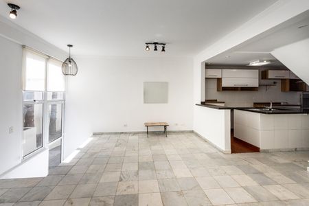 Casa de condomínio à venda com 140m², 2 quartos e 2 vagas Casa de condomínio à venda com 140m², 2 quartos e 2 vagasSala