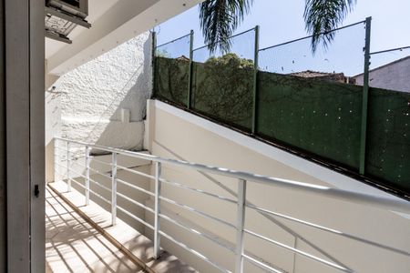 Varanda dos Quartos de casa à venda com 2 quartos, 140m² em Vila Ipojuca, São Paulo