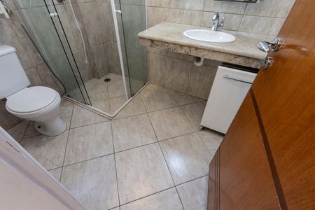Casa de condomínio à venda com 140m², 2 quartos e 2 vagas Casa de condomínio à venda com 140m², 2 quartos e 2 vagasBanheiro do Corredor