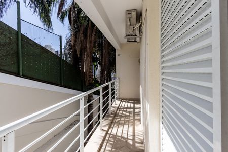 Casa de condomínio à venda com 140m², 2 quartos e 2 vagas Casa de condomínio à venda com 140m², 2 quartos e 2 vagasVaranda dos Quartos