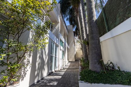 Corredor externo de casa à venda com 2 quartos, 140m² em Vila Ipojuca, São Paulo
