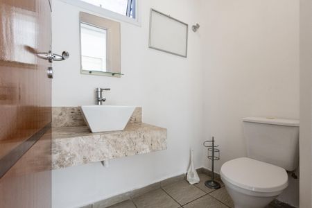 Casa de condomínio à venda com 140m², 2 quartos e 2 vagas Casa de condomínio à venda com 140m², 2 quartos e 2 vagasLavabo