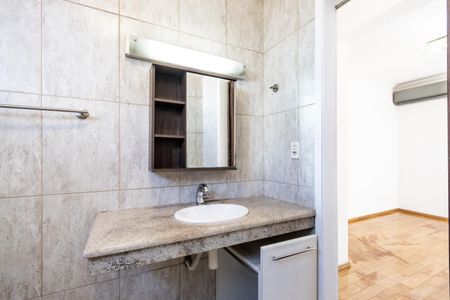 Casa de condomínio à venda com 140m², 2 quartos e 2 vagas Casa de condomínio à venda com 140m², 2 quartos e 2 vagasQuarto 1 - Banheiro da Suite