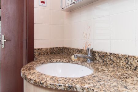 Casa à venda com 145m², 3 quartos e 3 vagasBanheiro do Quarto 1