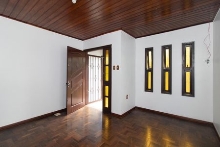 Sala de casa à venda com 3 quartos, 145m² em Vila Nova, Porto Alegre