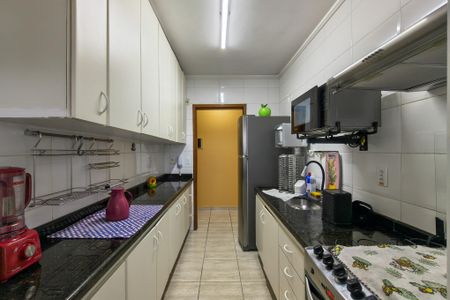 Apartamento para alugar com 80m², 2 quartos e 1 vagaCozinha 