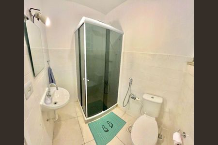 Banheiro de apartamento para alugar com 1 quarto, 55m² em Lapa, Rio de Janeiro