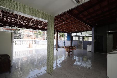 Casa à venda com 448m², 3 quartos e 3 vagasTerraço / Churrasqueira