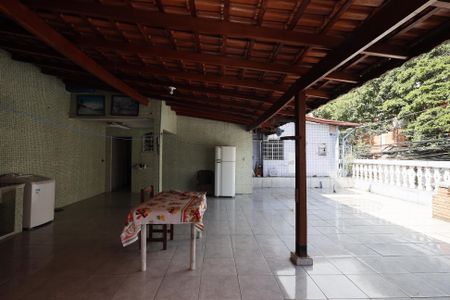 Casa à venda com 448m², 3 quartos e 3 vagasTerraço / Churrasqueira