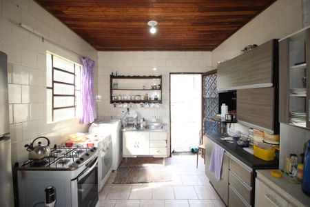 Casa à venda com 90m², 2 quartos e 8 vagasSala/Cozinha