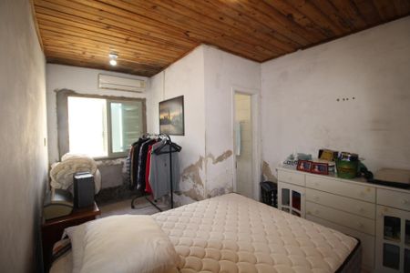 Casa à venda com 90m², 2 quartos e 8 vagasSuíte 2