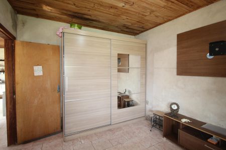 Casa à venda com 90m², 2 quartos e 8 vagasSuíte 1