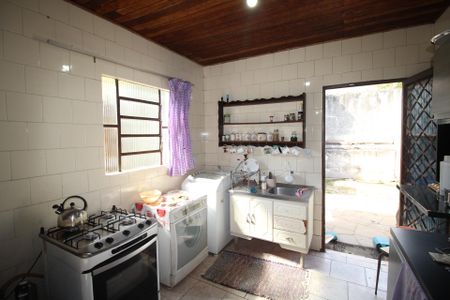Casa à venda com 90m², 2 quartos e 8 vagasSala/Cozinha