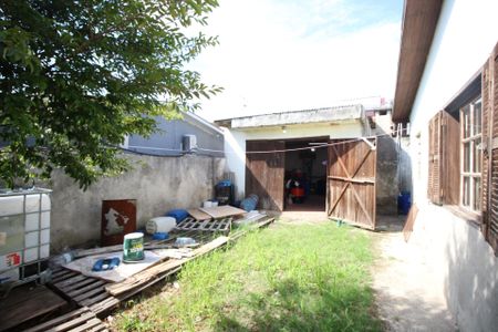 Casa à venda com 90m², 2 quartos e 8 vagasQuintal